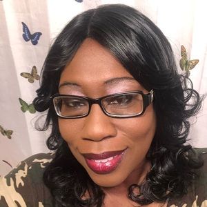 Meet your Posher, Marilyn